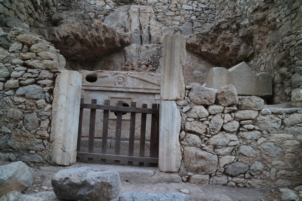 Chimera Pia Aparts Çıralı Exterior foto